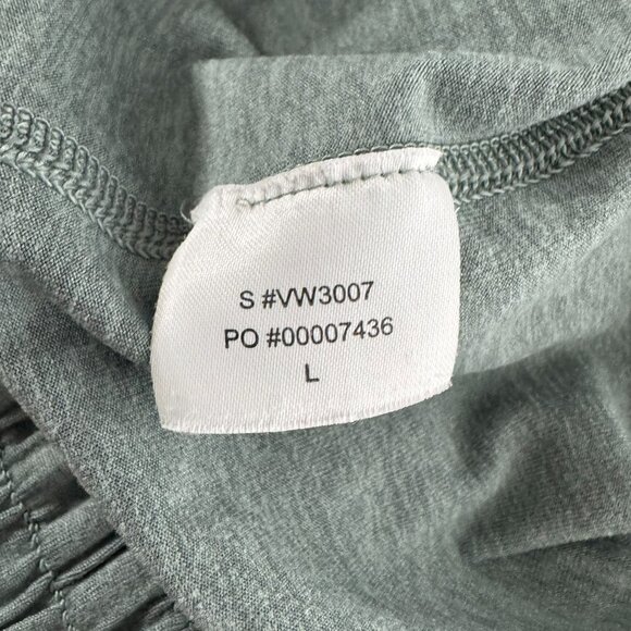 Vuori Boyfriend Shorts Womens Large Heather Green Stretch Athletic SS-2131 - Picture 9 of 9